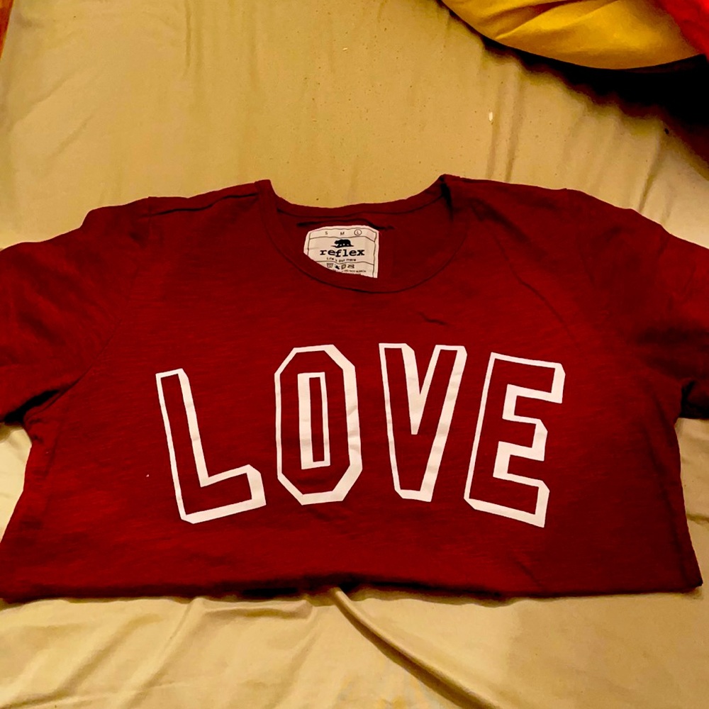 Women’s shirt size large